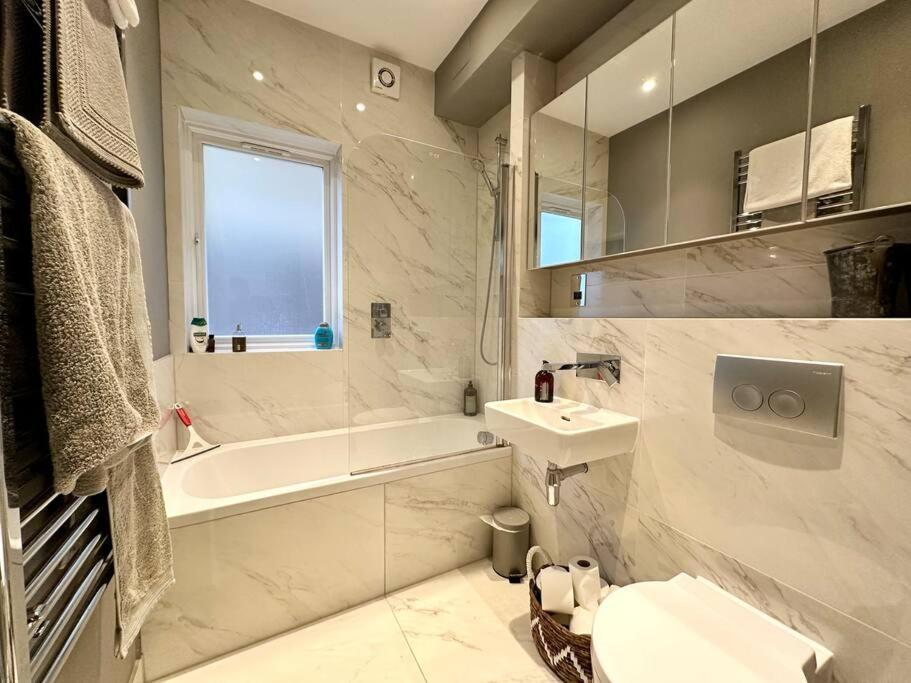 Appartamento 2 Bed Garden - Piccadilly Line *